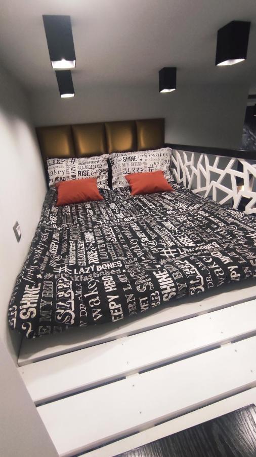 Apartament W Stylu Loft يلينيا غورا المظهر الخارجي الصورة
